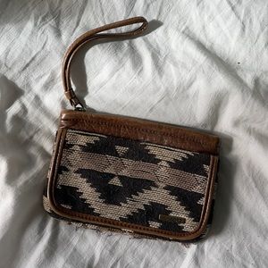 small Aero wristlet